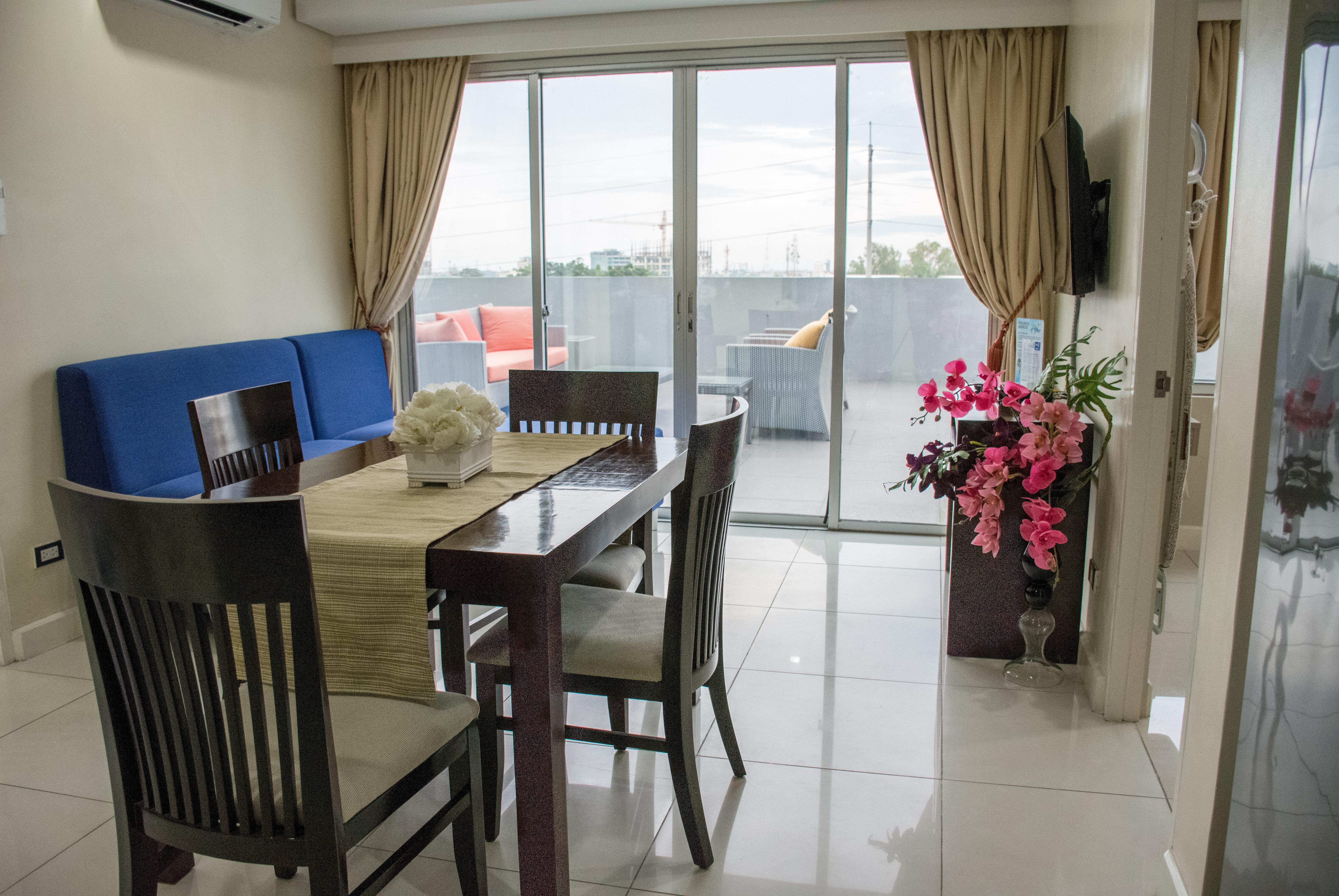 Alicia Apartelle Cebú Exterior foto